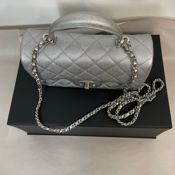 New CHANEL Caviar Quilted Mini Top Handle Rectangular Flap Bag - Picture 3 of 7